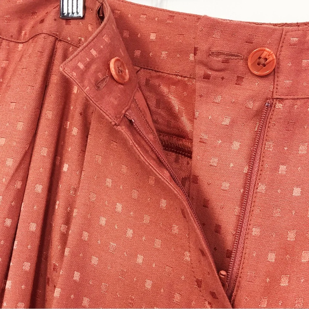 NWT Chico's Agra Red Geo Print Jacquard Pleated Cuff Ankle Pants 8